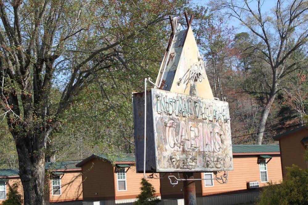 Qualla Cabins And Motel Cherokee Near Casino Whittier Dış mekan fotoğraf