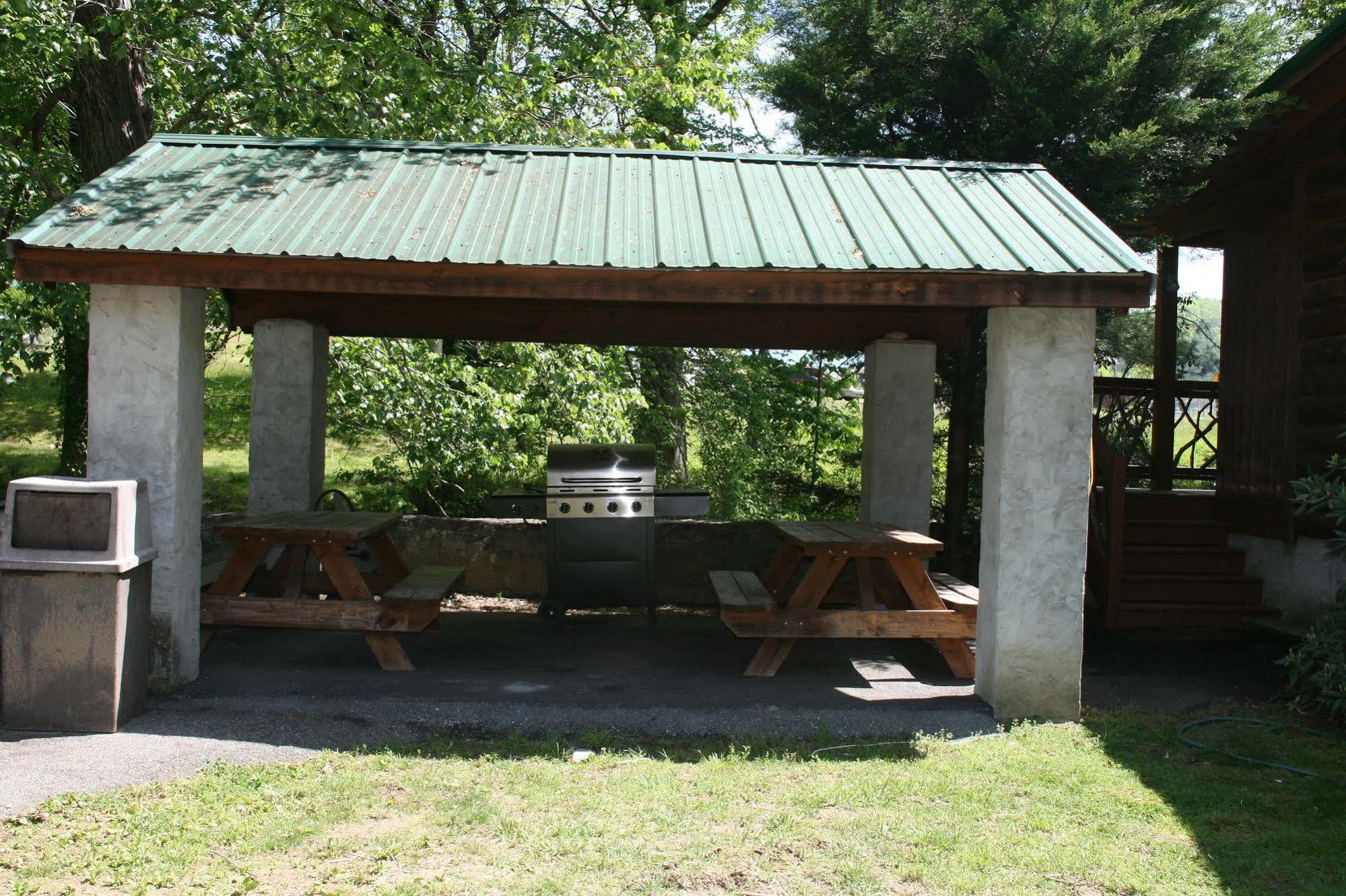 Qualla Cabins And Motel Cherokee Near Casino Whittier Dış mekan fotoğraf